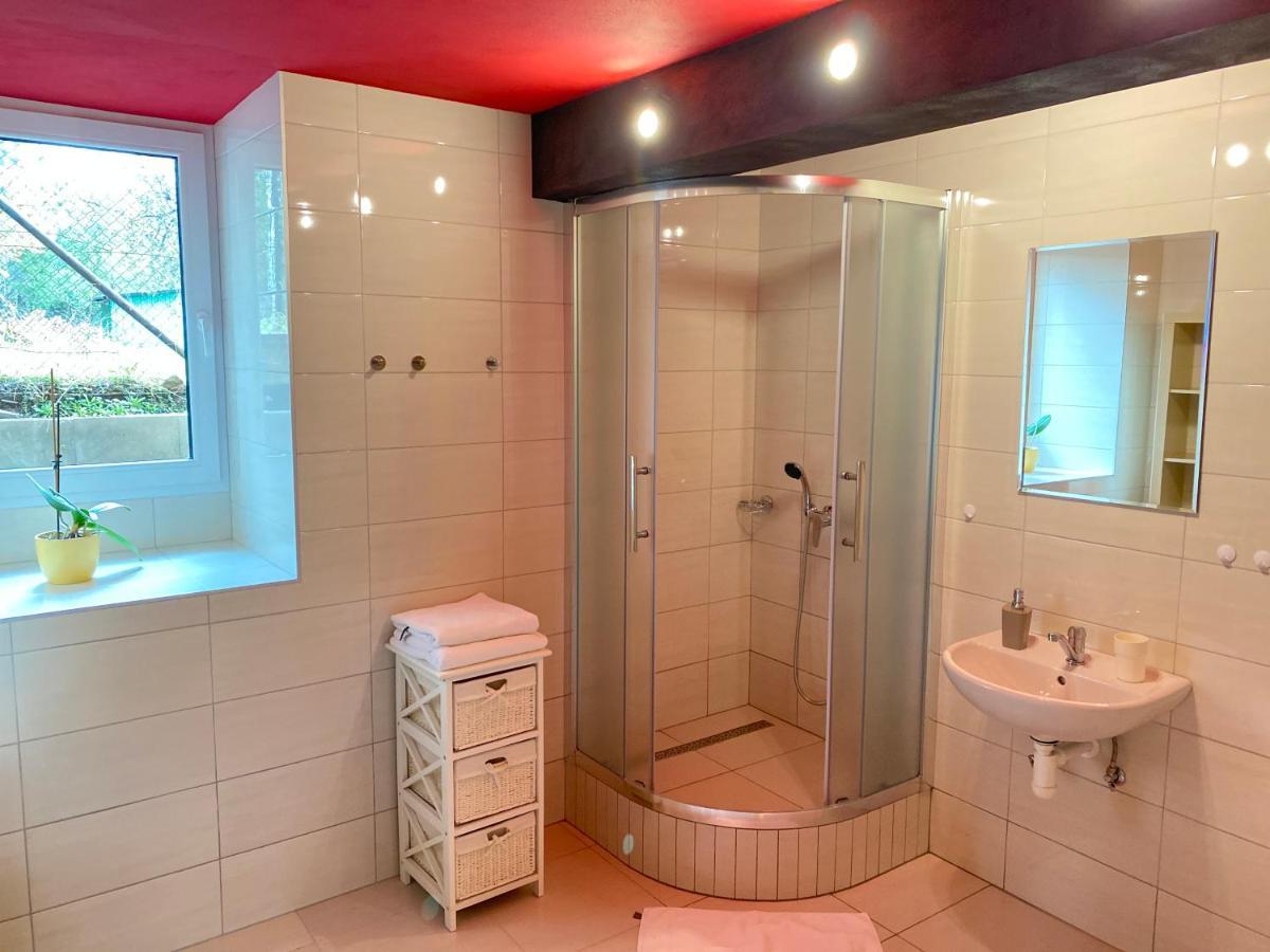 Apartmany Leto Frýdek-Místek Buitenkant foto