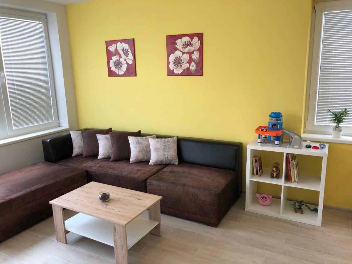 Apartmany Leto Frýdek-Místek Buitenkant foto